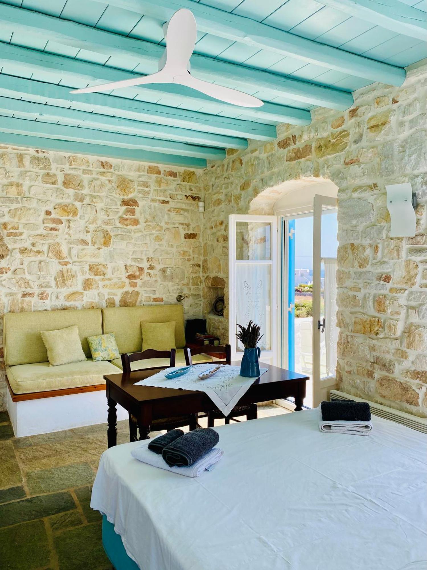 Santa Maria Traditional Stone Studio 外观 照片